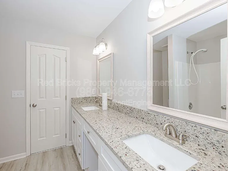 4709 Morning Dew Ct — Photo 25