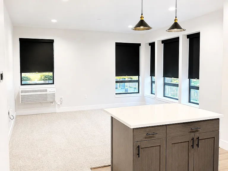 105 Colorado Ave #201 — Photo 3