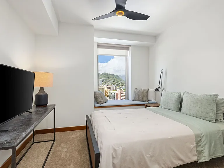 1555 Kapiolani Blvd #2000 — Photo 26