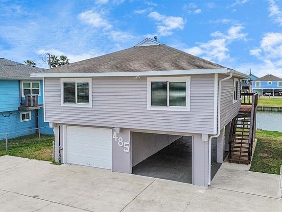 3rd image of 485 Pompano St