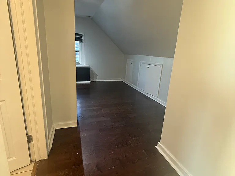 409 Bacheller Ave #2 — Photo 18