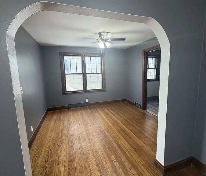 15 Ontario St #1 — Photo 1