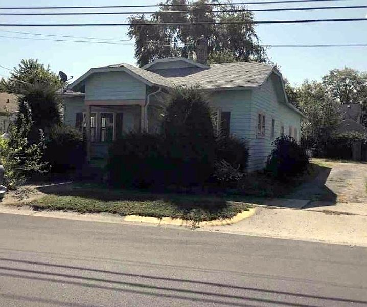 1st image of 445 W Washington St