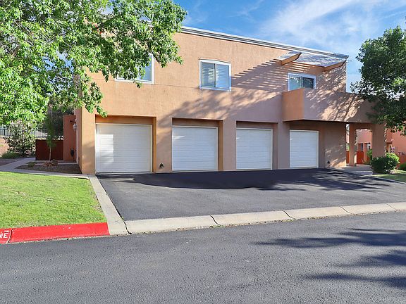 2nd image of 4701 Morris St NE APT 302