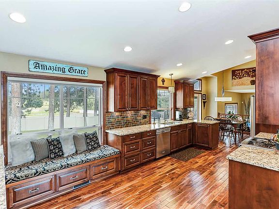 4th image of 4032 S Greystone Ln