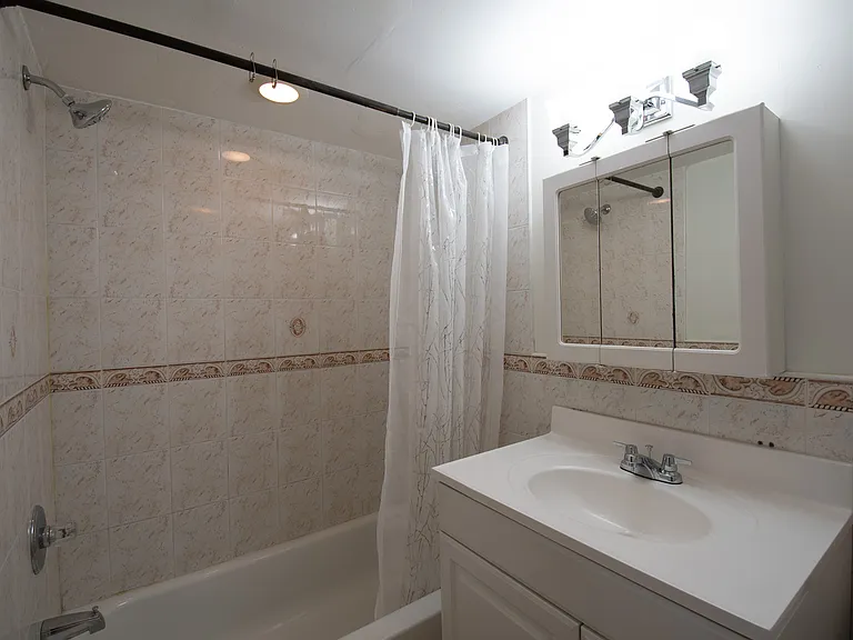 144 Webster Ave #1 — Photo 4