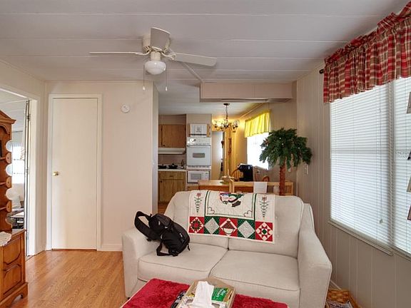 5th image of 1032 S Capella Dr