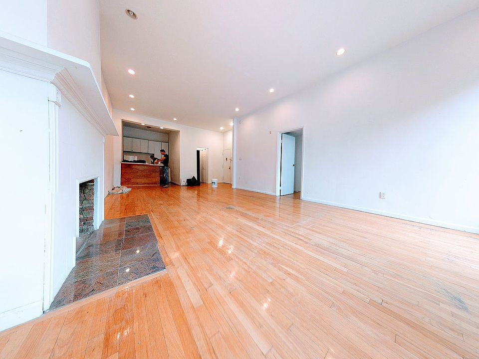 1st image of 176 2nd Ave APT 2F