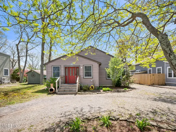 837 Huntington Avenue, Pine Beach, NJ 08741