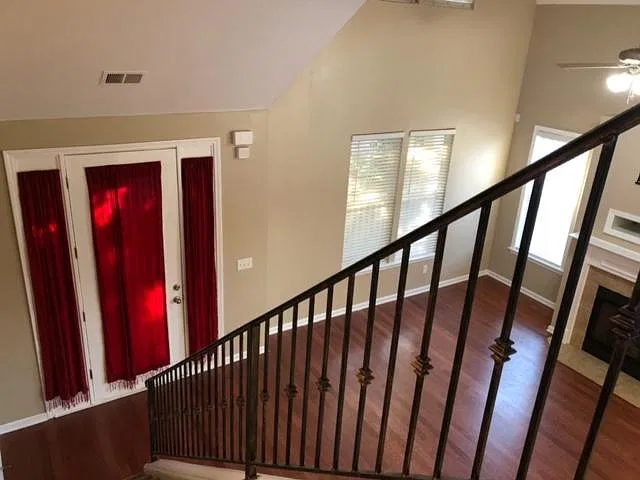 3 bed, 2.5 bath, 1650 sqft, $2,450 — Photo 4
