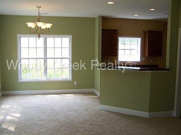 4th image of 4910 Briar Rock Ln