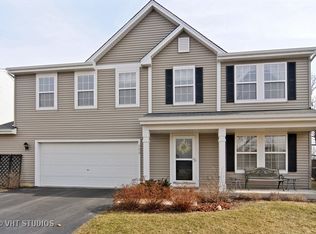 989 Brahms Rd, Volo, IL 60073