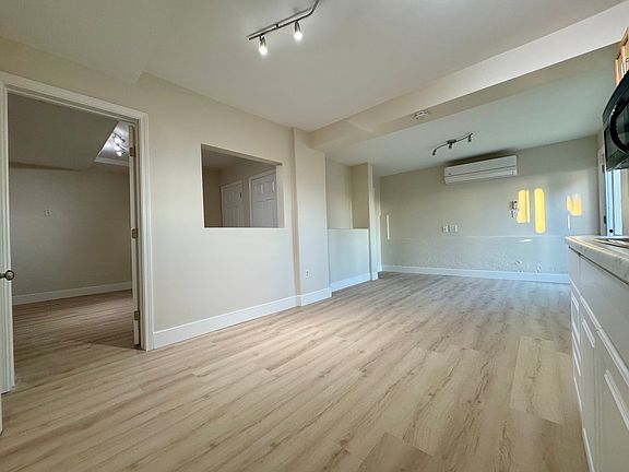 5th image of 319 Florida St #2