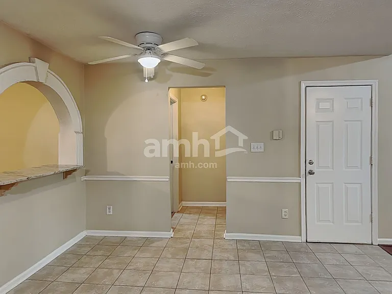 104 Ivy Springs Dr — Photo 4