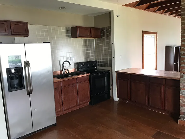 2515 Eagle St — Photo 9