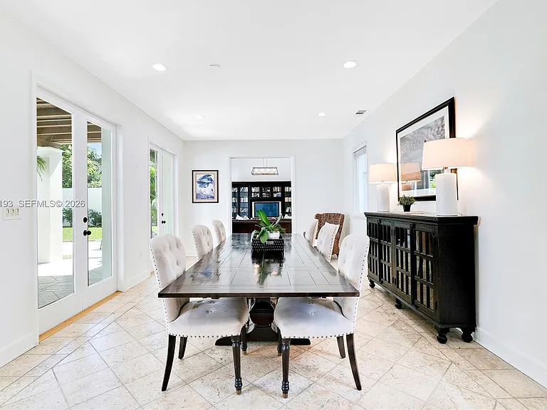 3930 Crawford Ave — Photo 9