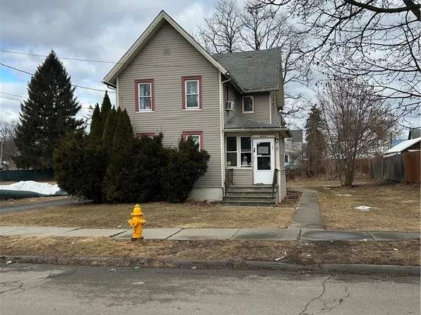 365 E Thurston St, Elmira, NY 14901