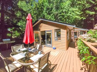 477 Gavin Rd, Sunshine Coast, BC V0N1G2