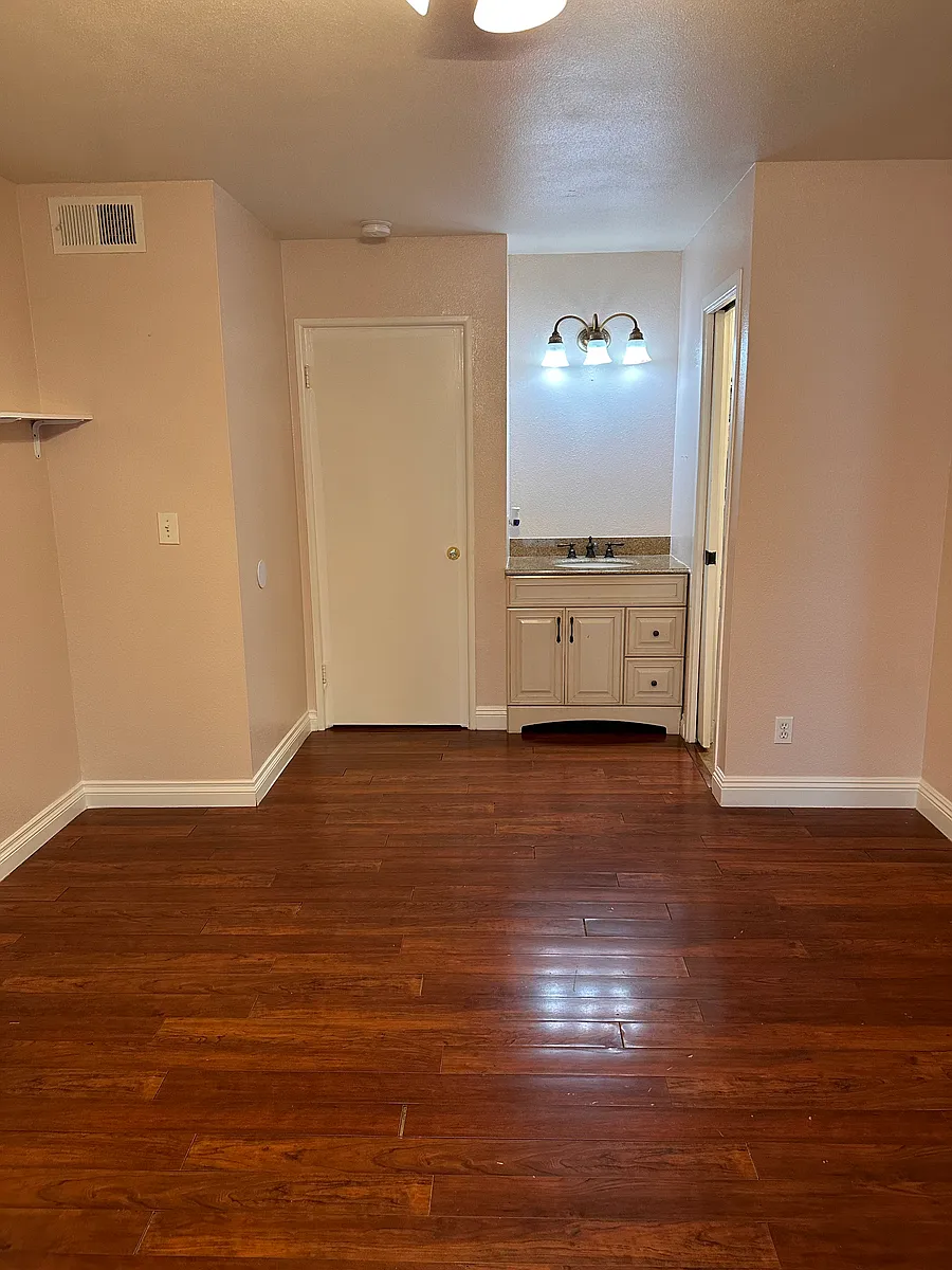 Building Photo - 1754 Benedict Way