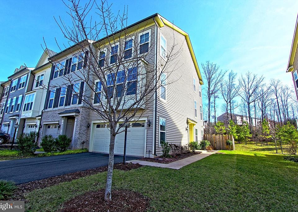 1st image of 9159 Balaton Lake Ln