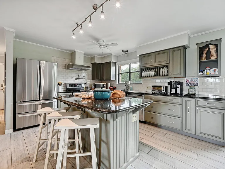 9209 Rock Way Dr — Photo 14