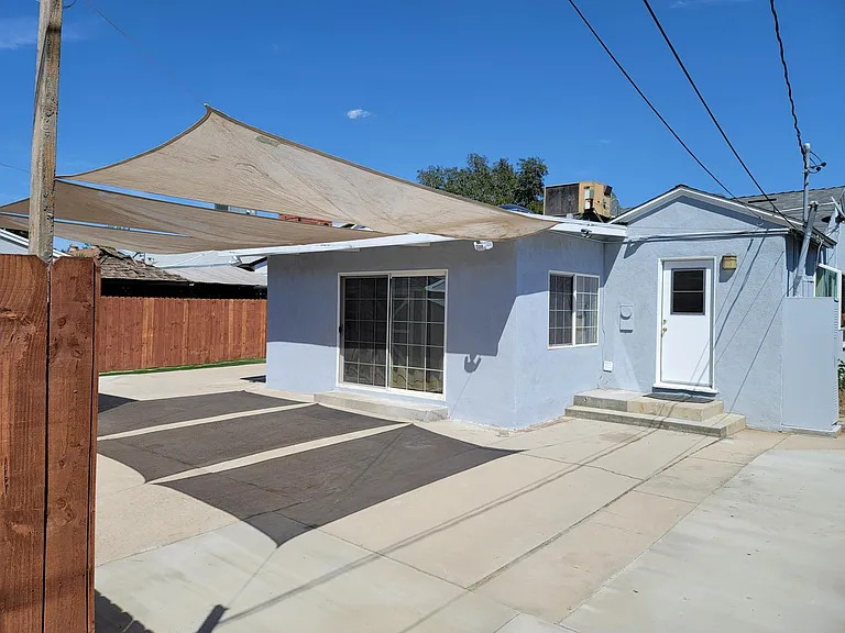 6503 White Oak Ave — Photo 38