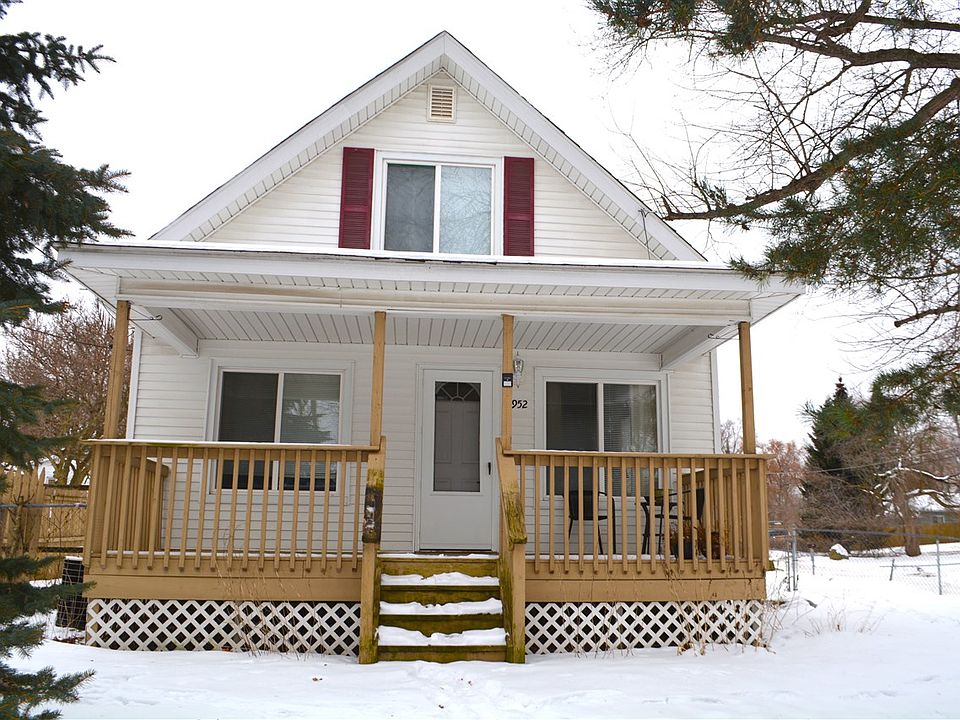 1st image of 2952 Carr St