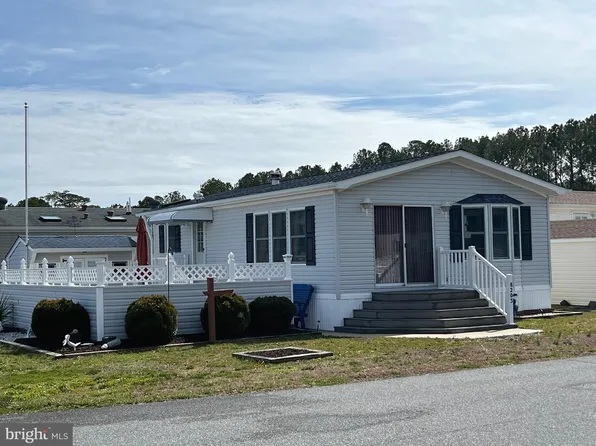 8203 Skipjack Dr, Berlin, MD 21811