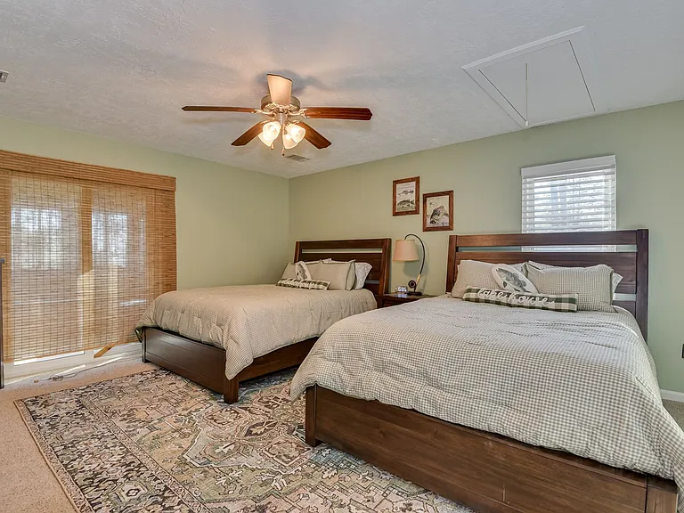 1136 Jamaica Ave — Photo 3