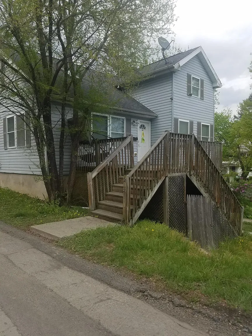512 King St photo 1