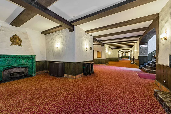 Sold by SBNY RE | media 2