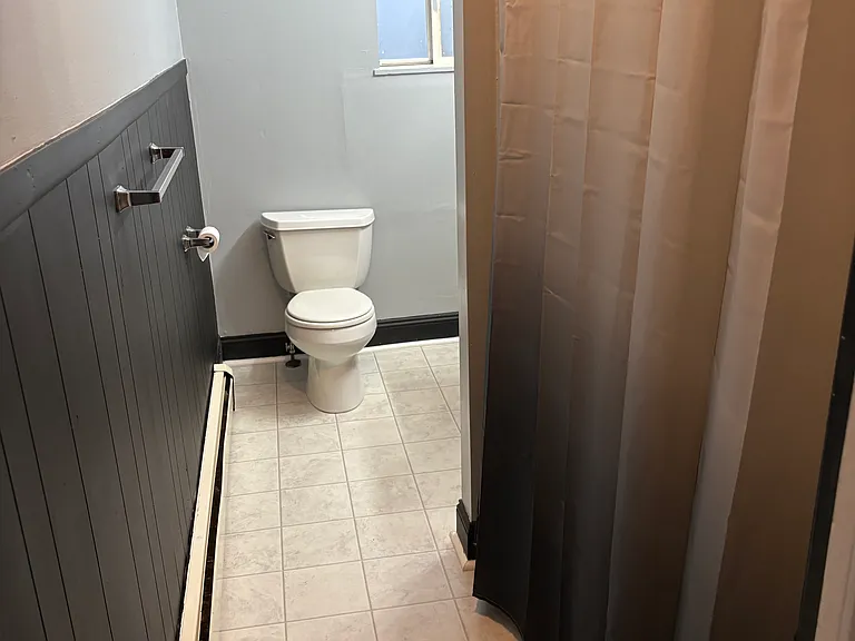 403 Ormsby Ave #1 — Photo 8