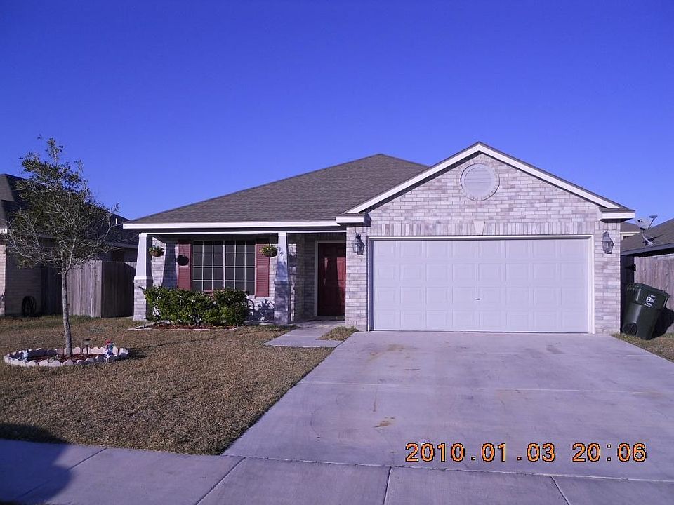 2nd image of 2914 Santa Sofia St