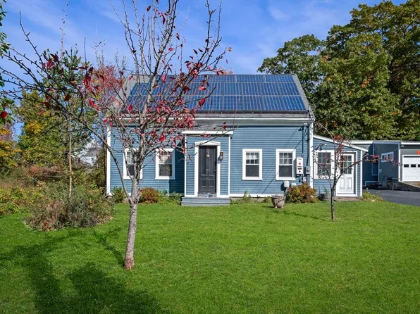6 Dodge St, Essex, MA 01929