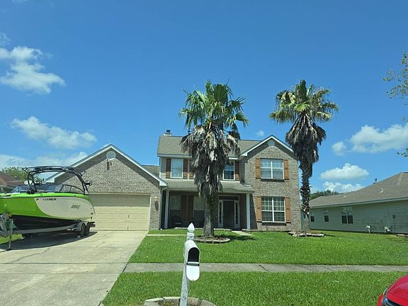 3rd image of 233 Goldenwood Dr