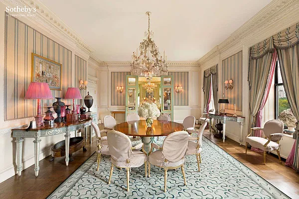 Sold by Sotheby's International Realty | media 3