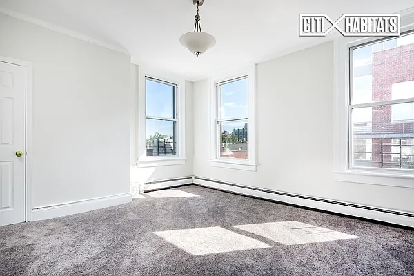 Rented by Citi Habitats | media 13