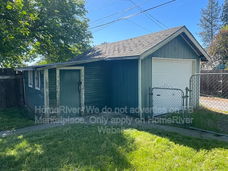 514 E Olympic Ave — Photo 10