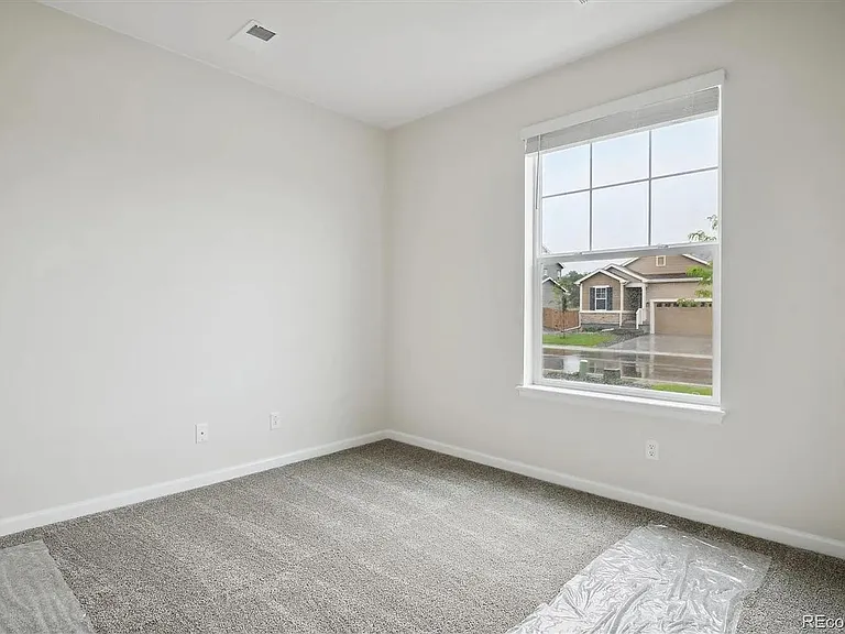 Guest Bed with Closet or can be a Study