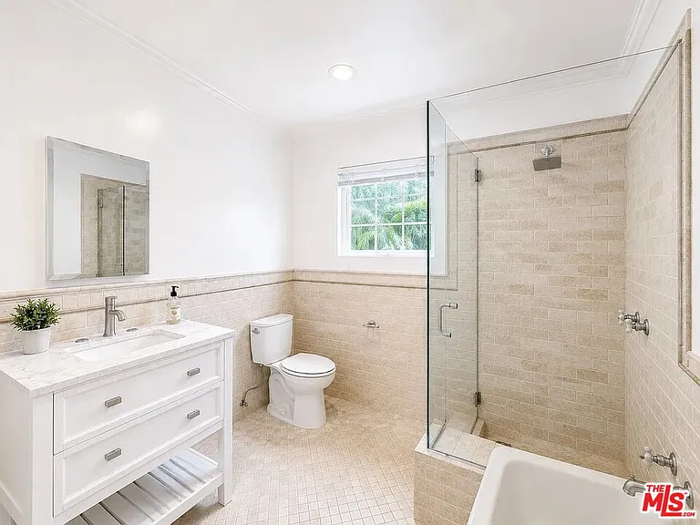 834 Lincoln Blvd #5 — Photo 17