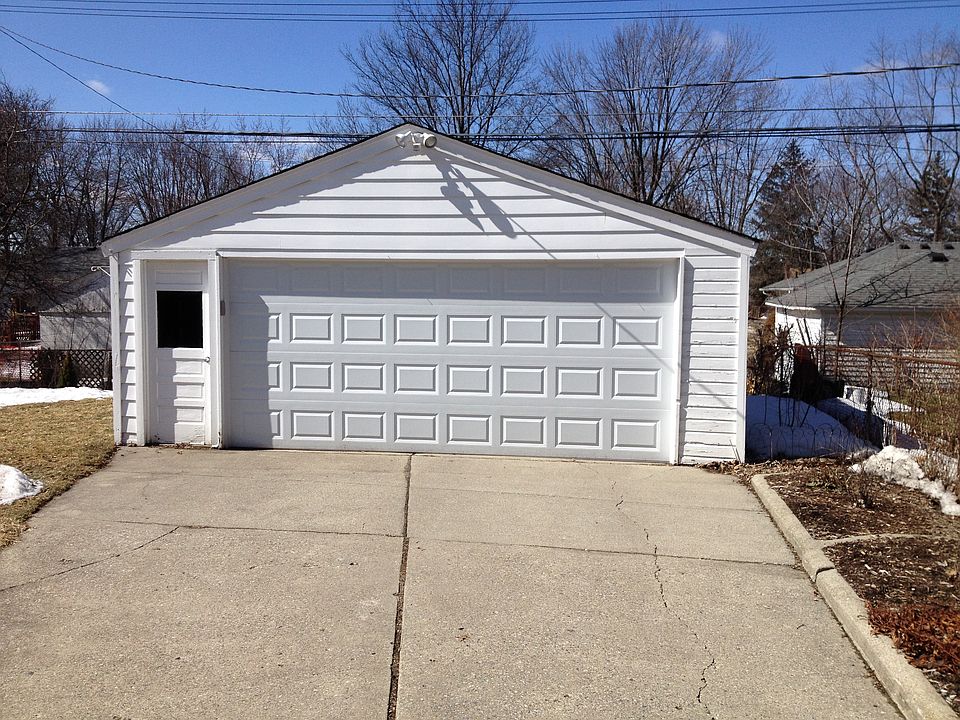 2nd image of 31179 E Rutland St