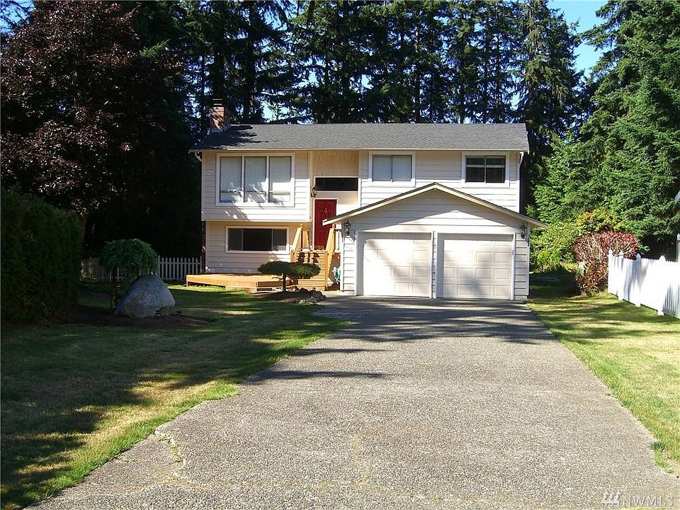 2nd image of 4911 99th St SW