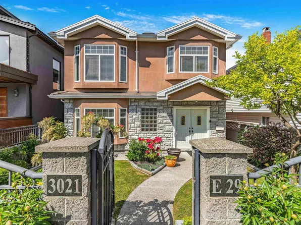 3021 E 29th Ave, Vancouver, BC V5R 1V9