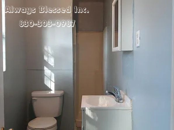 224 NW 2nd St #4, Premont, TX 78375