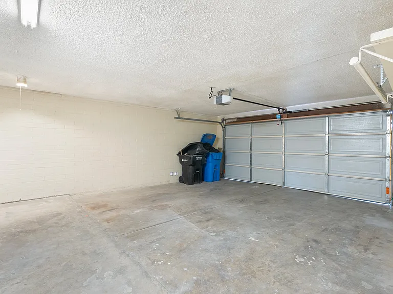 4043 W Sweetwater Ave — Photo 18