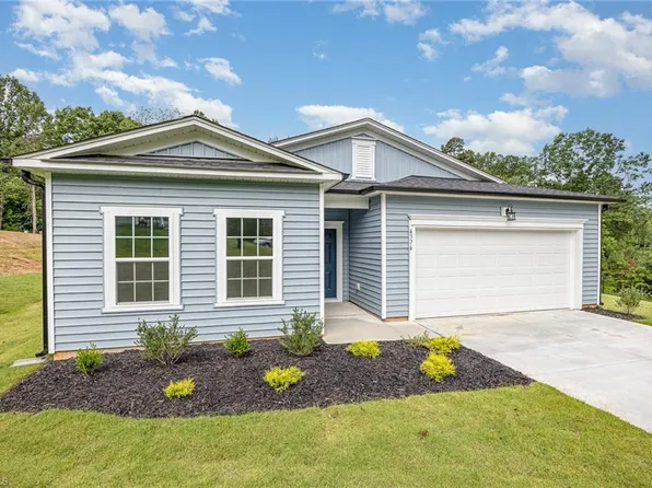 1676 Little Creek Cir, Winston Salem, NC 27103