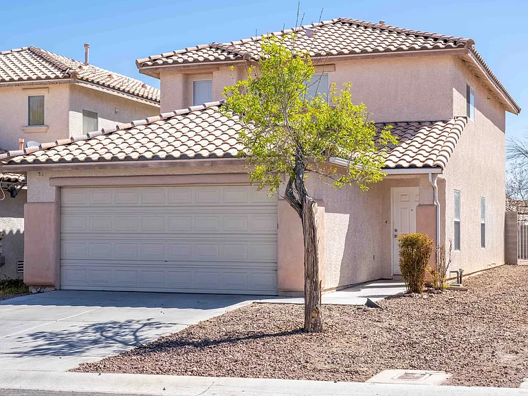 5558 Rollins St — Photo 2