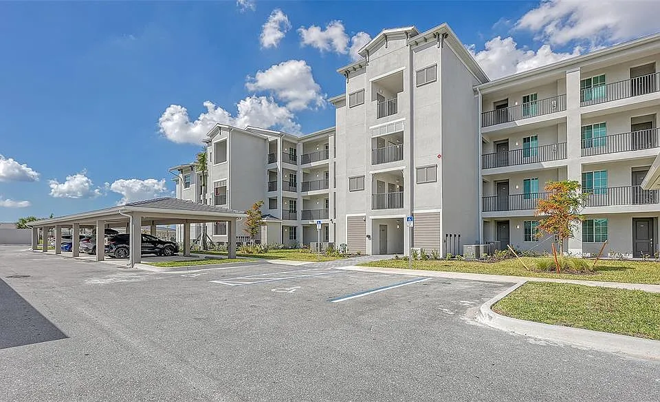 12280 Wellen Golf St #308
