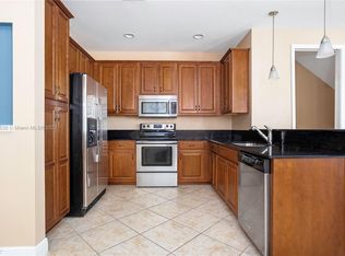 7749 Paddock Pl, Davie, FL 33328