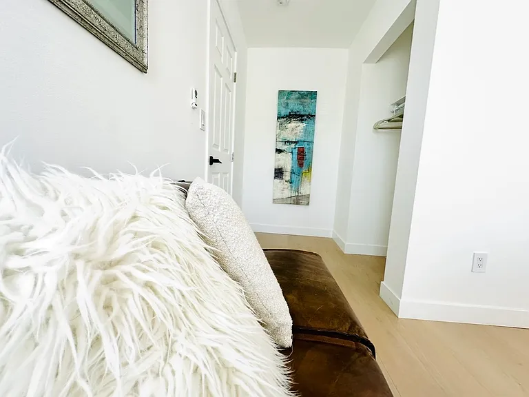 2669 Clyde Ave — Photo 6